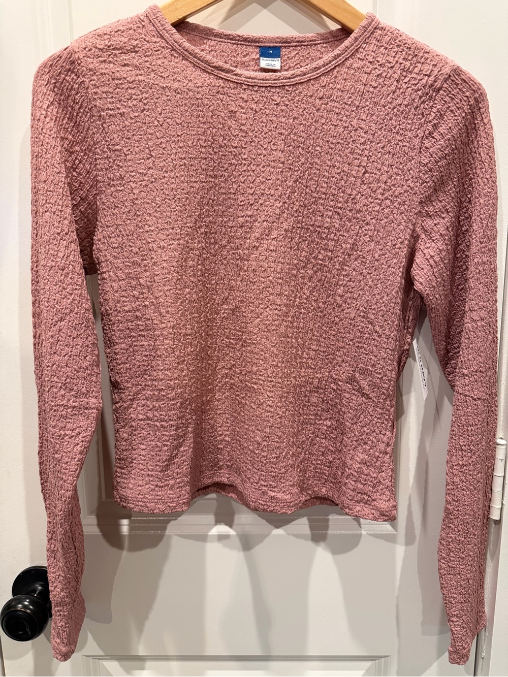 Old Navy Textured Long-Sleeve Tee in Dusty Rose